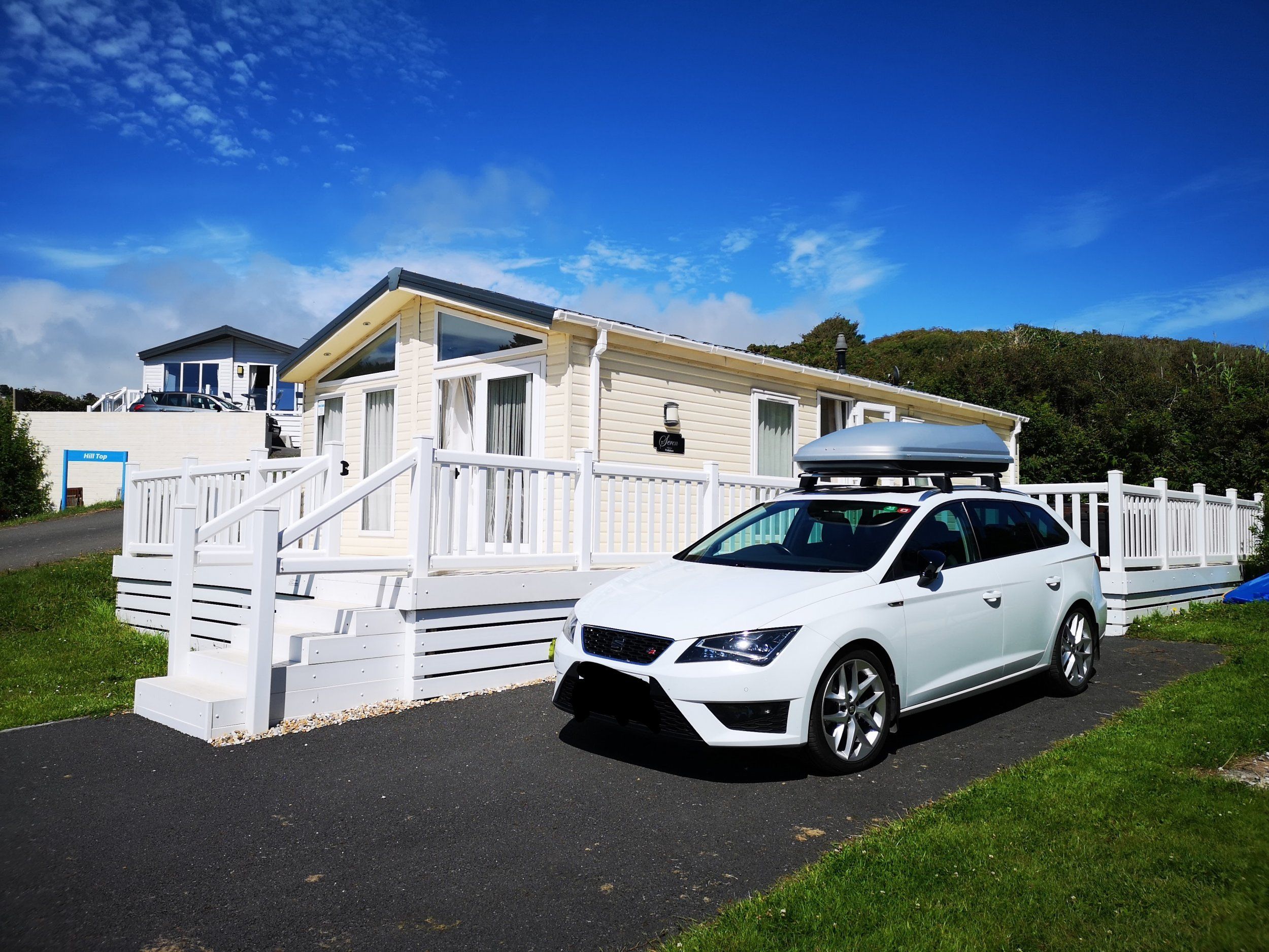 Seat leon roof box sale