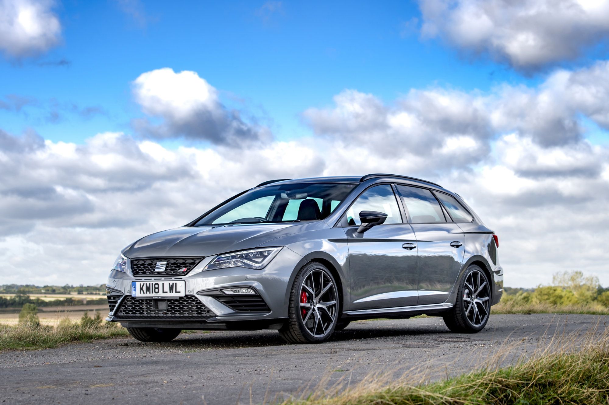 SEAT_Leon_CUPRA_ST_Carbon_Edition--30806.jpg